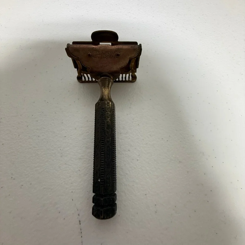 Vintage GEM Single Edge Safety Razor Open Comb Ornate‎ Handle Brass Shaving Tool